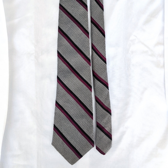 Davidsons of Virginia Silk Necktie - Picture 5 of 10